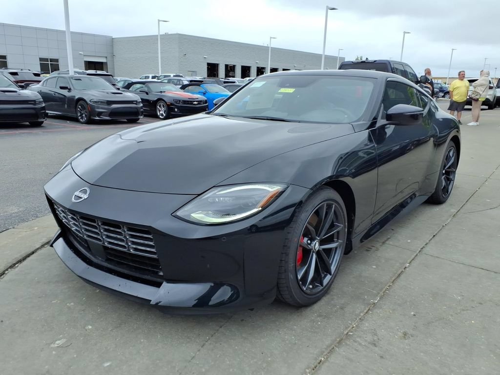 New 2026 Nissan Z Performance w/ Floor Mat Package RWD image 4