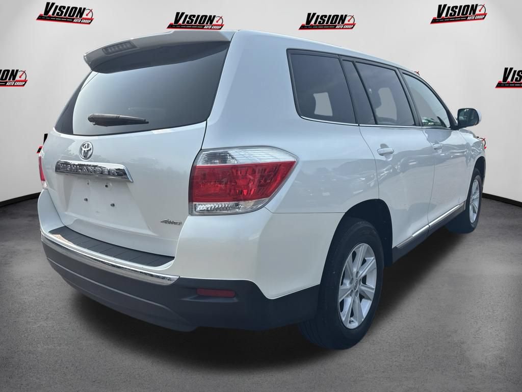 Used 2013 Toyota Highlander 4WD w/ Cold Weather Pkg image 5