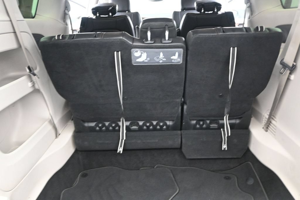 Used 2017 Chrysler Pacifica Touring-L w/ Tire & Wheel Group FWD image 25