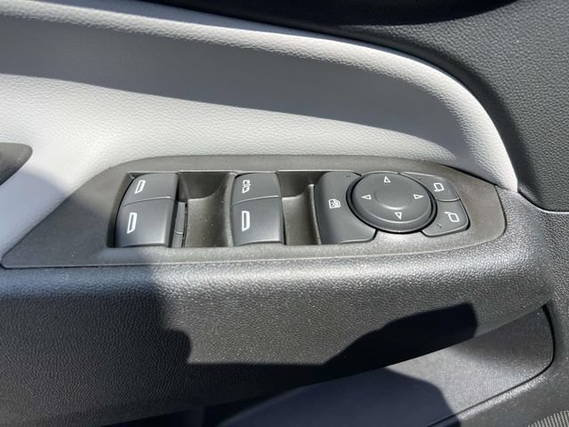 Used 2023 Chevrolet Equinox LS w/ Driver Confidence II Package FWD image 18