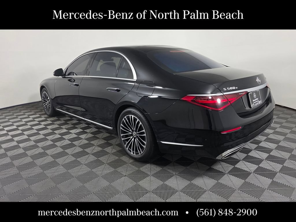 Certified 2023 Mercedes-Benz S 580e 4MATIC Sedan image 4