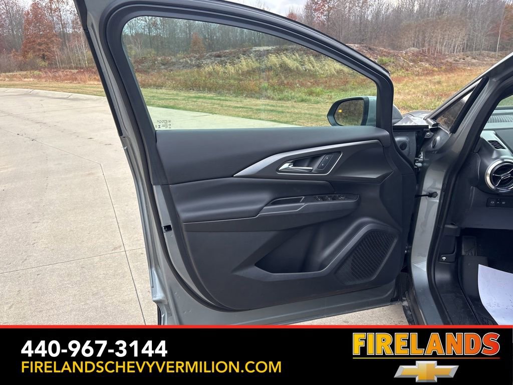 New 2026 Chevrolet Equinox EV LT image 13