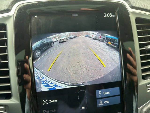 Used 2022 Volvo XC90 T6 Momentum w/ Climate Package image 31