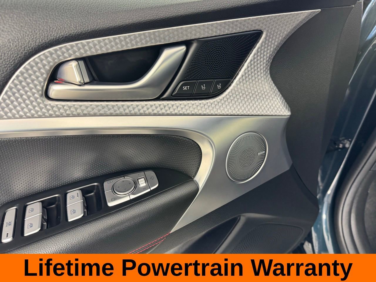 Used 2023 Genesis G70 2.0T w/ Sport Prestige Package image 11