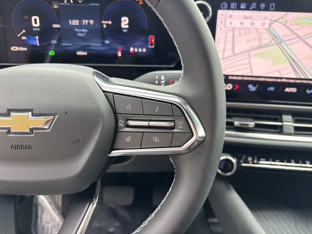 Used 2026 Chevrolet Equinox EV LT w/ Comfort Package FWD image 24