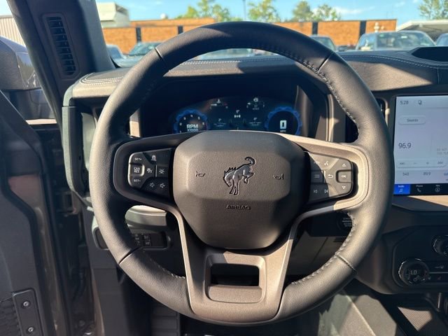Used 2026 Ford Bronco Outer Banks AWD/4WD image 12