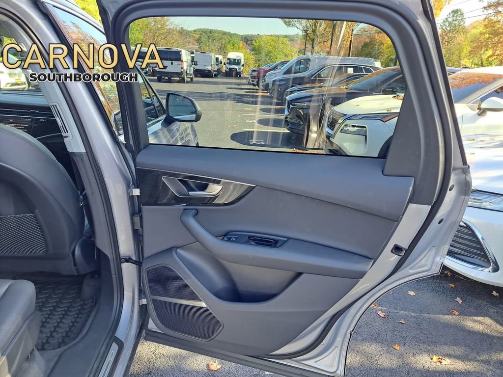 Used 2022 Audi Q7 3.0T Premium Plus image 14
