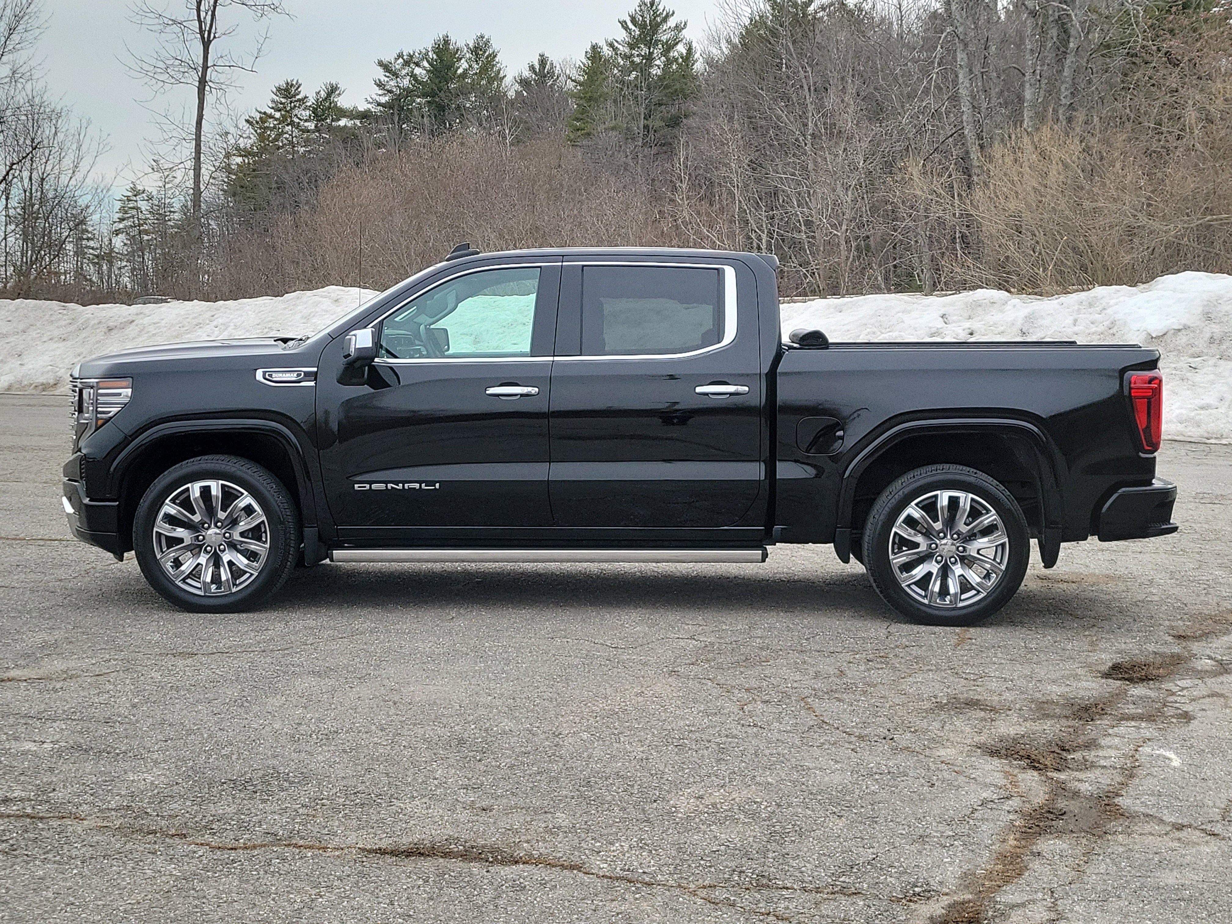 Certified 2025 GMC Sierra 1500 Denali image 8