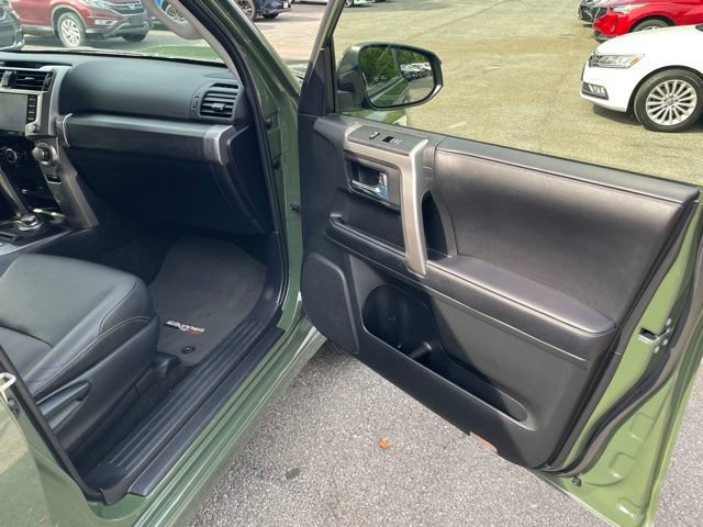 Used 2022 Toyota 4Runner TRD Sport AWD/4WD image 13