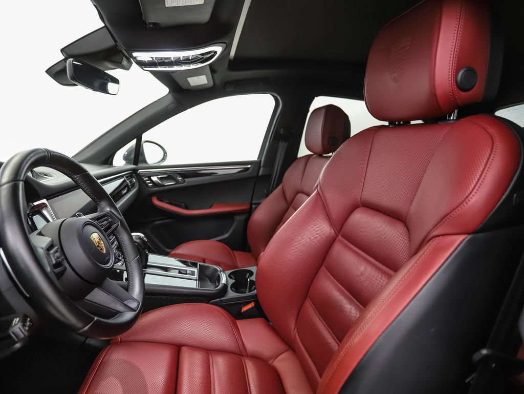 Used 2023 Porsche Macan AWD/4WD image 11