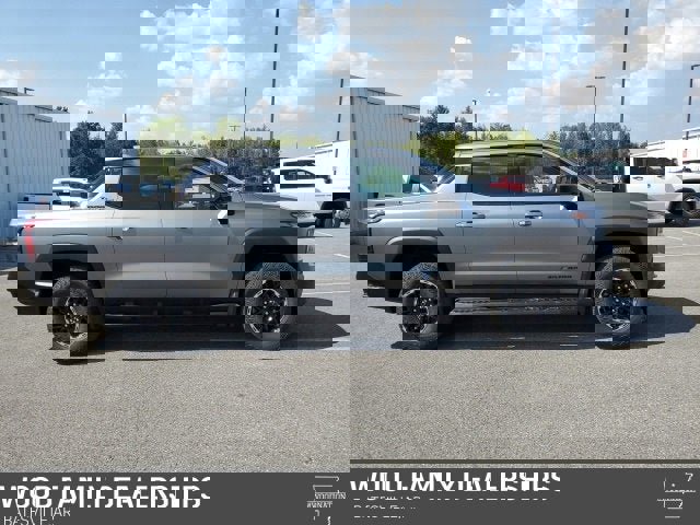 New 2026 Chevrolet Silverado EV Trail Boss image 4
