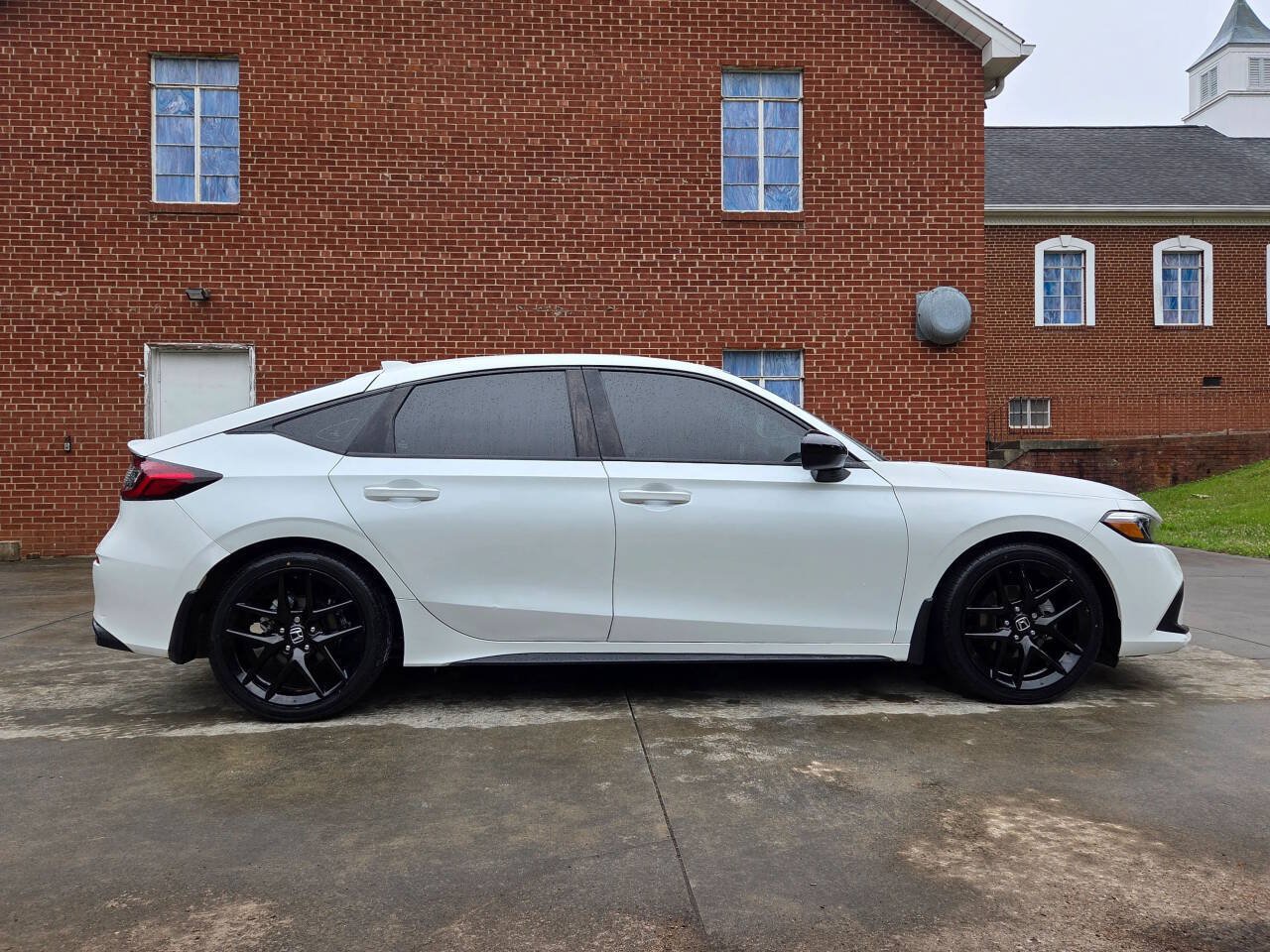 Used 2023 Honda Civic Sport image 4