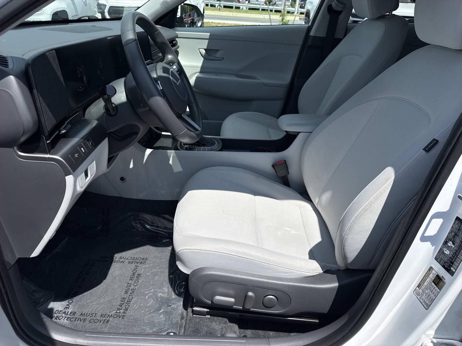 Used 2025 Hyundai Kona SEL AWD/4WD image 29