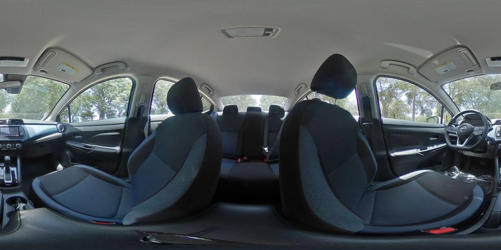 Used 2025 Nissan Versa SV FWD image 40