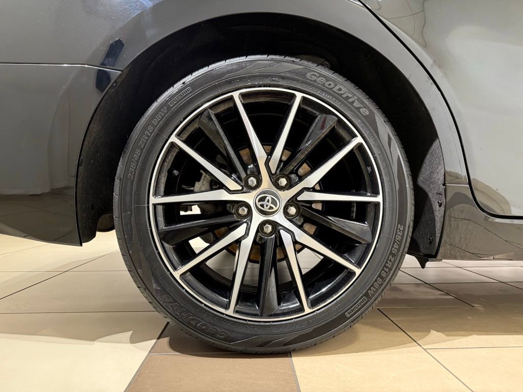 Certified 2023 Toyota Camry SE image 9