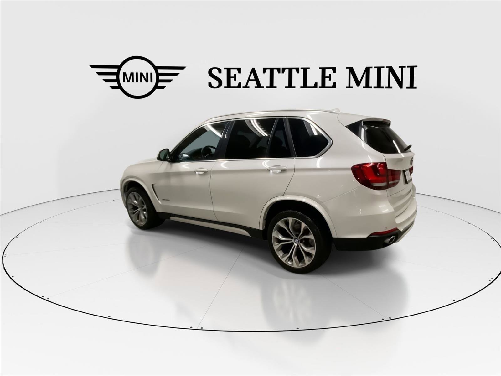 Used 2015 BMW X5 xDrive35d image 8