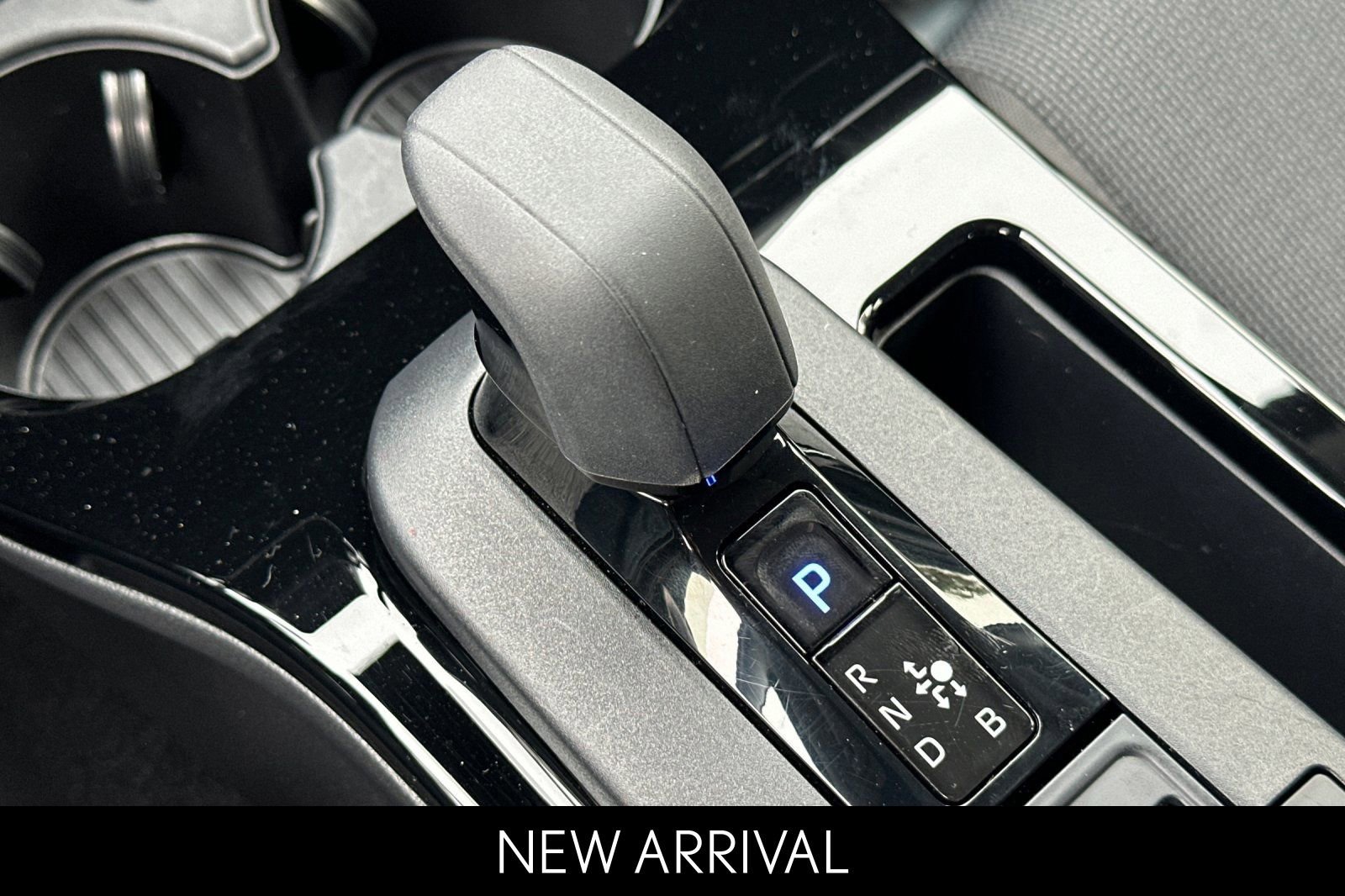 Used 2025 Toyota Prius LE image 25