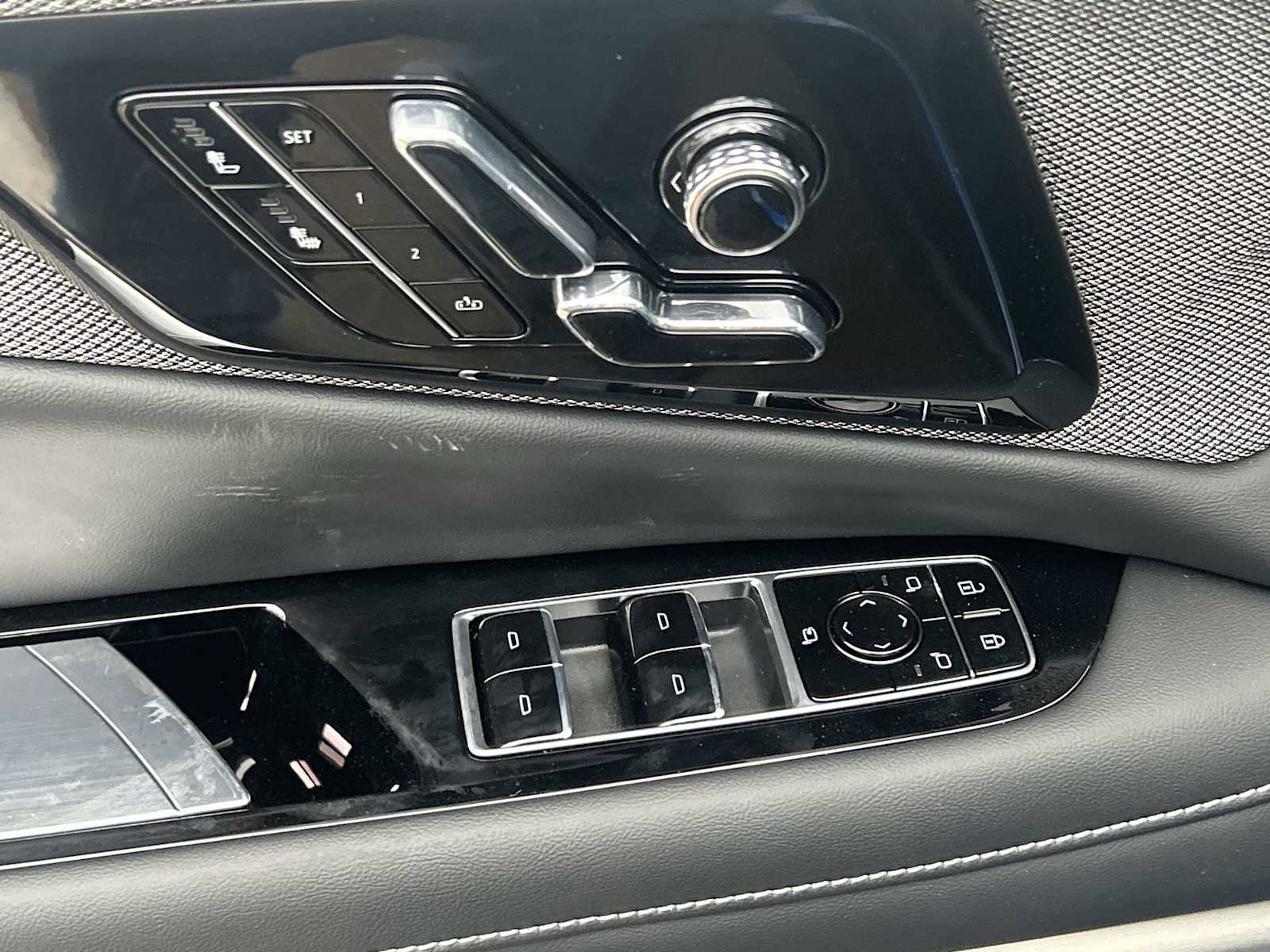 New 2026 Cadillac Optiq Luxury 1 image 22