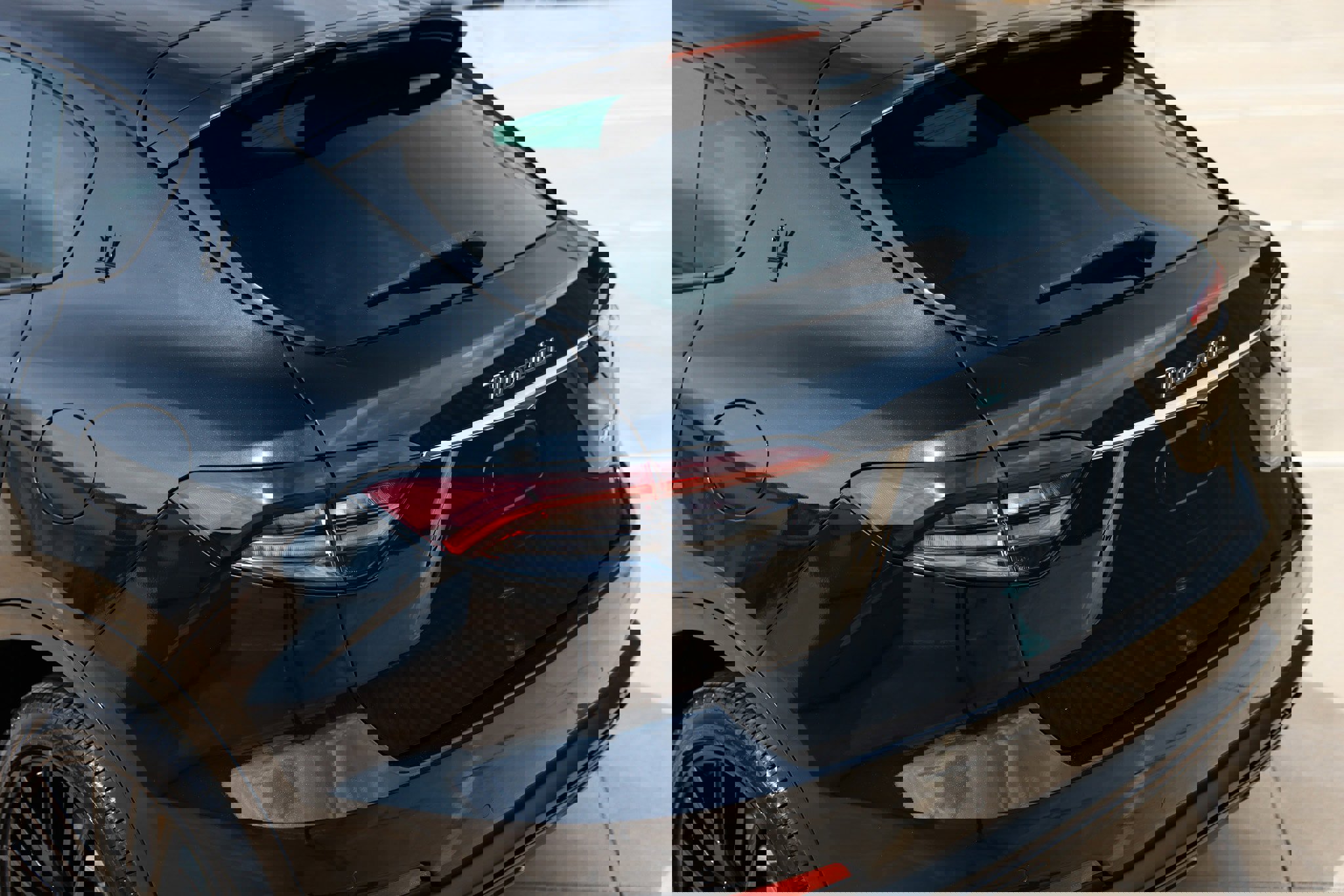 Used 2022 Maserati Levante Modena image 54