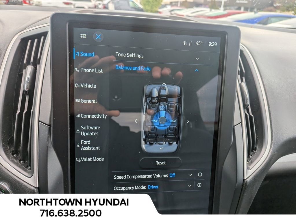 Used 2023 Ford Edge SEL image 20