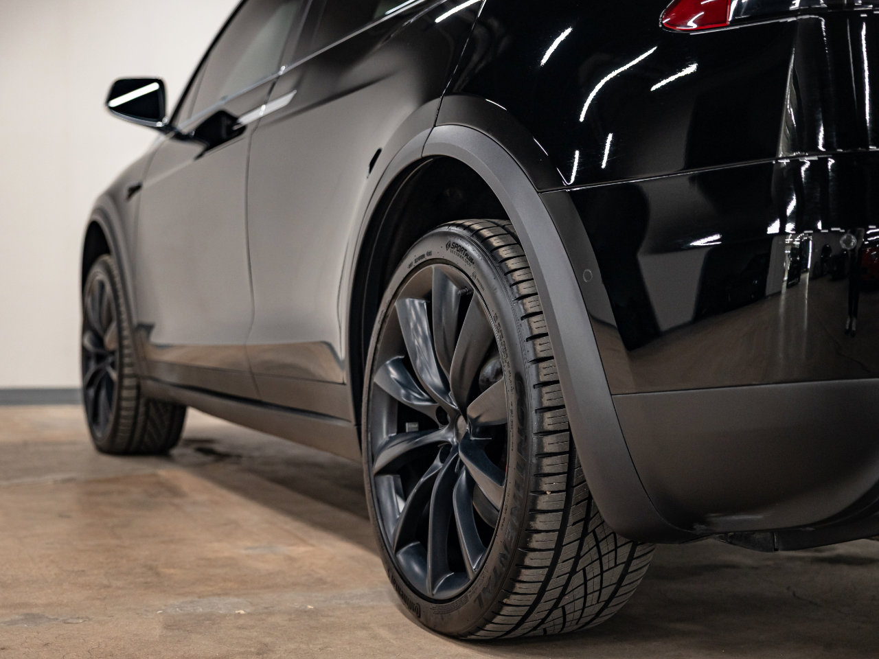 Used 2019 Tesla Model X P100D image 27