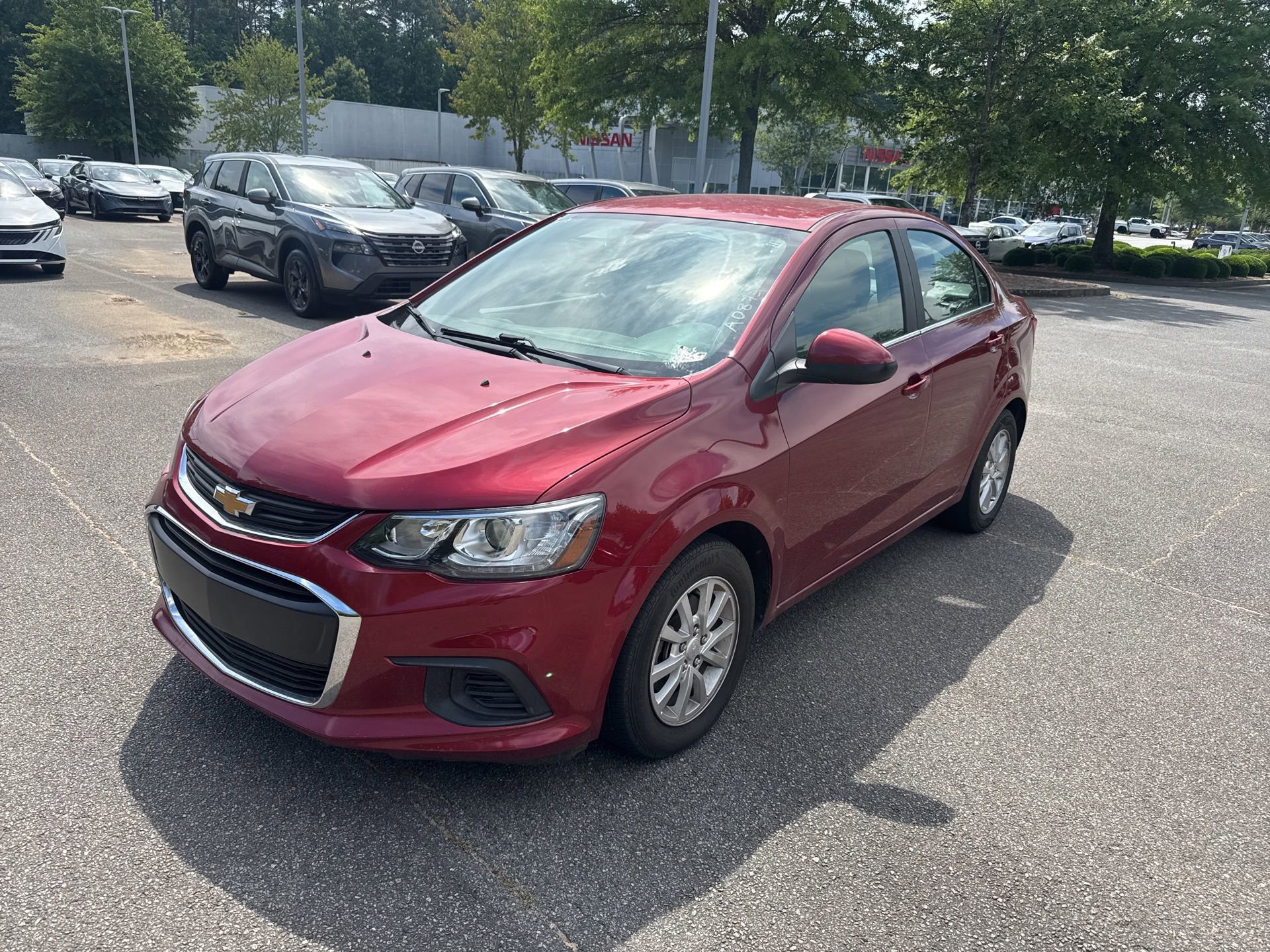 Used 2020 Chevrolet Sonic LT FWD image 1