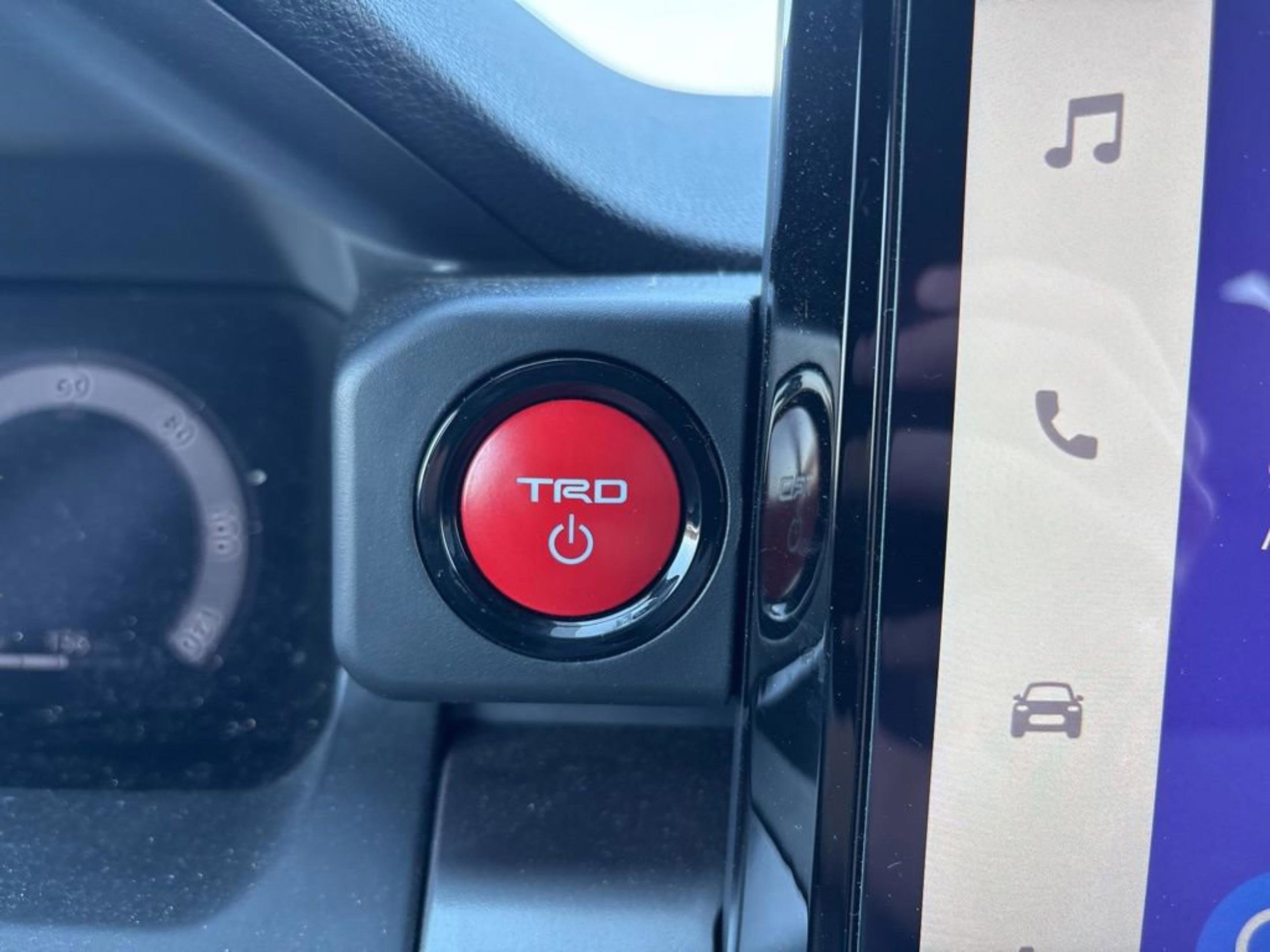 Used 2025 Toyota Tacoma TRD Sport image 23