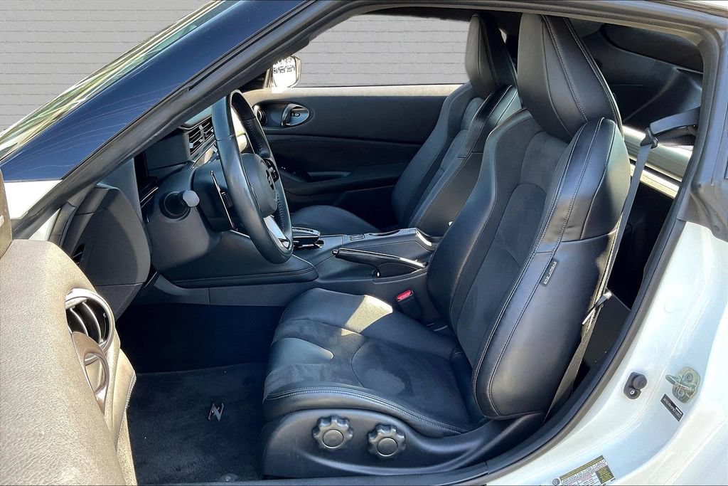 Used 2023 Nissan Z w/ Floor Mat Package (L93) RWD image 19