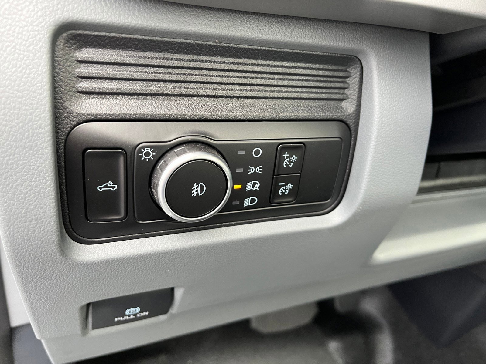 New 2026 Ford F250 XL w/ XL Off-Road Package image 19