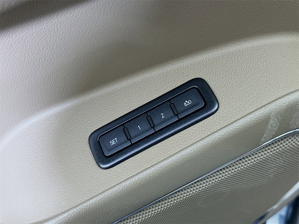 Used 2020 Chevrolet Tahoe Premier image 22