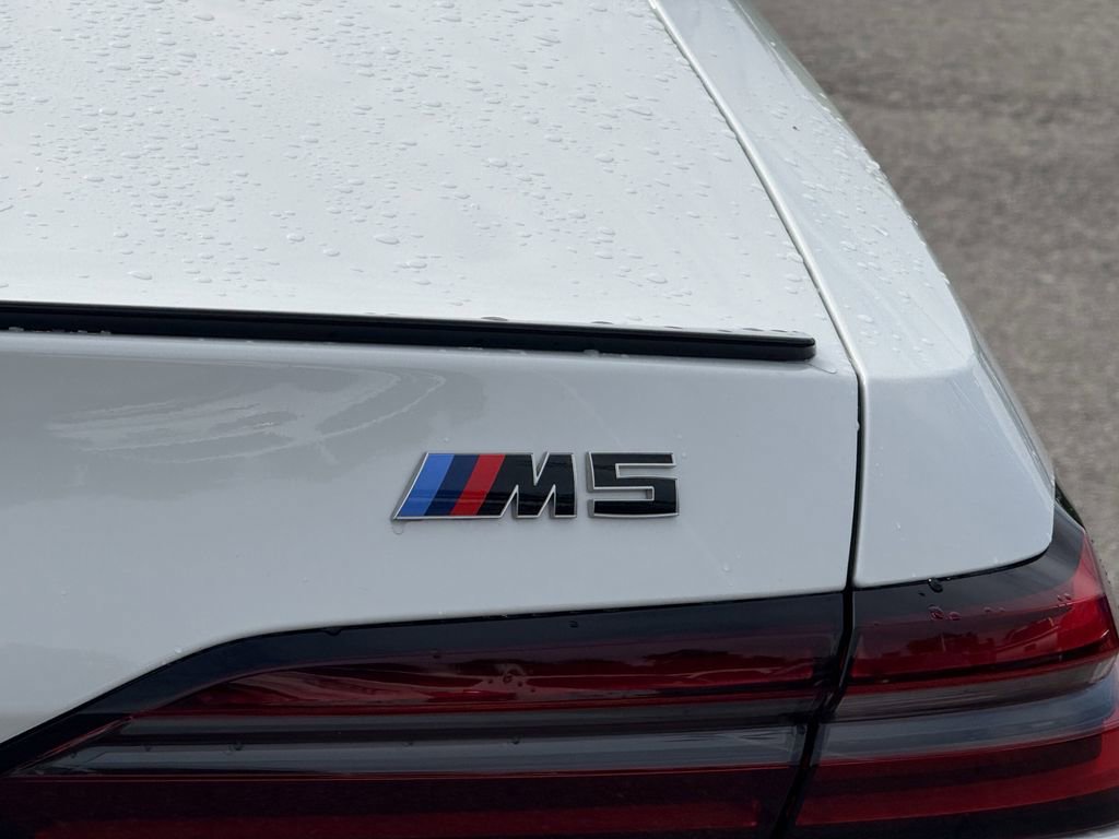 New 2026 BMW M5 w/ Executive Package image 39