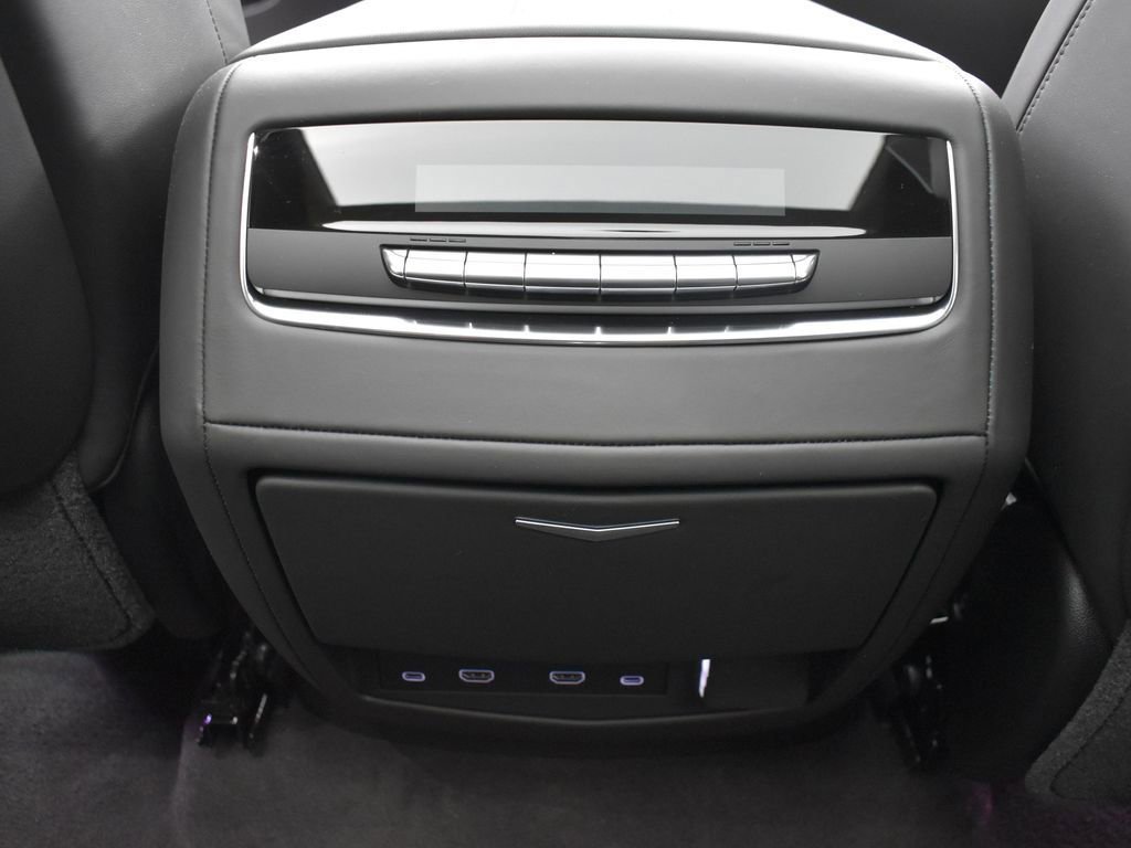 Certified 2026 Cadillac Escalade ESV V w/ LPO, ONYX Package image 30