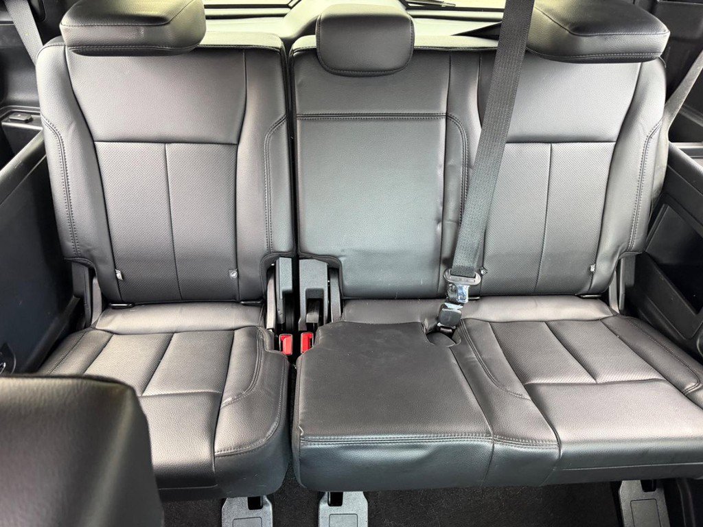 Used 2020 Ford Expedition XLT w/ Equipment Group 202A image 11