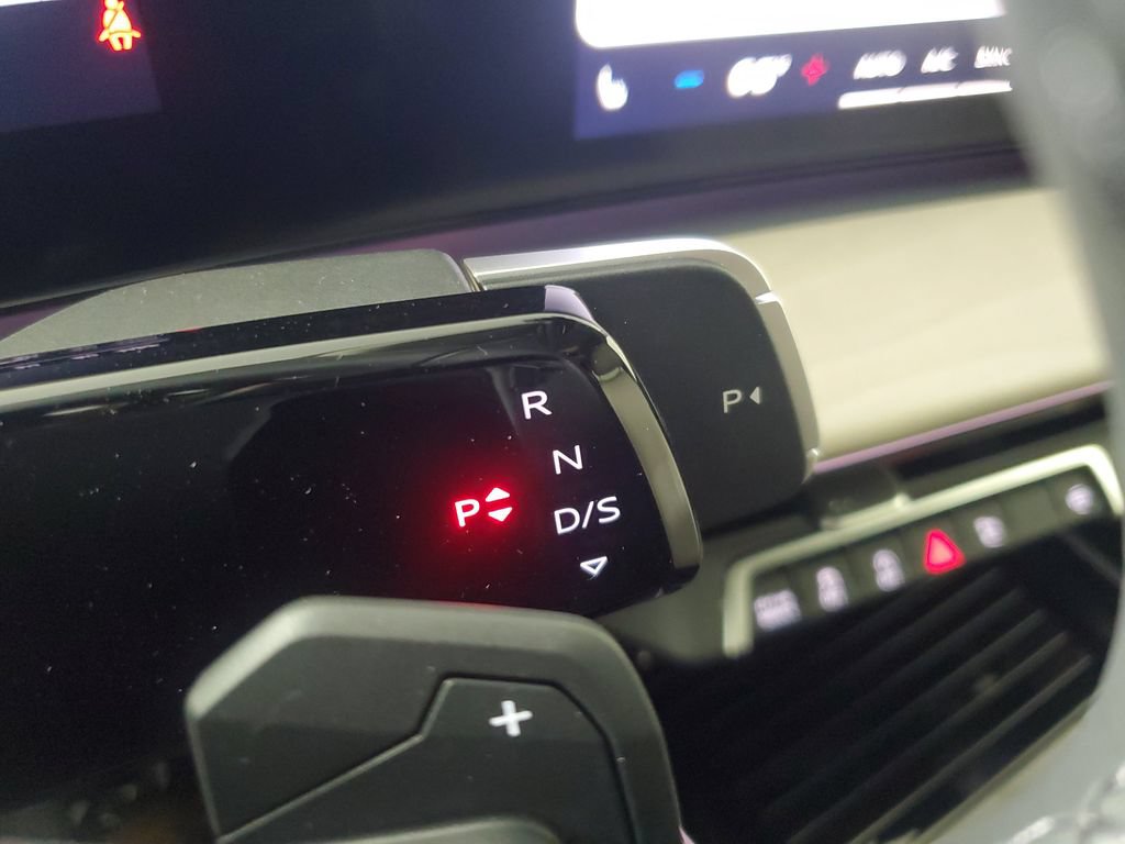 New 2026 Audi Q3 quattro 2.0T AWD/4WD image 32