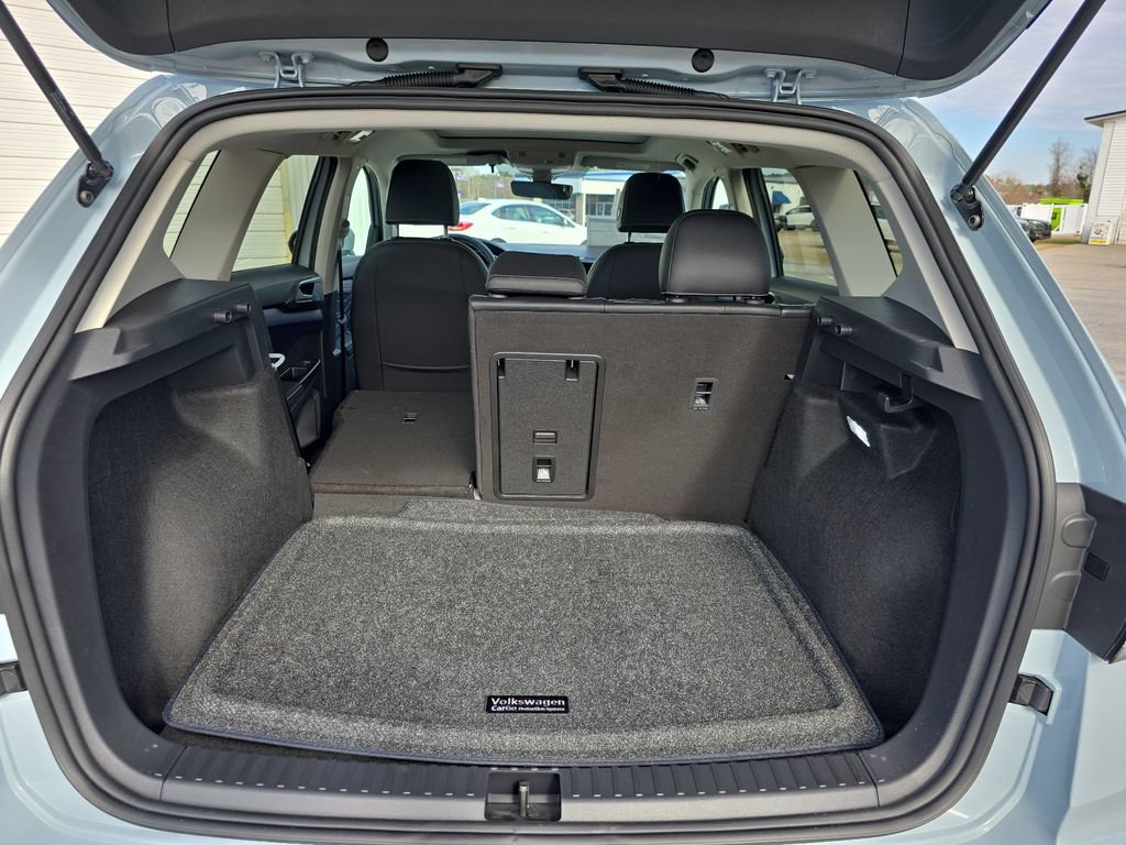 New 2026 Volkswagen Taos SEL AWD/4WD image 11
