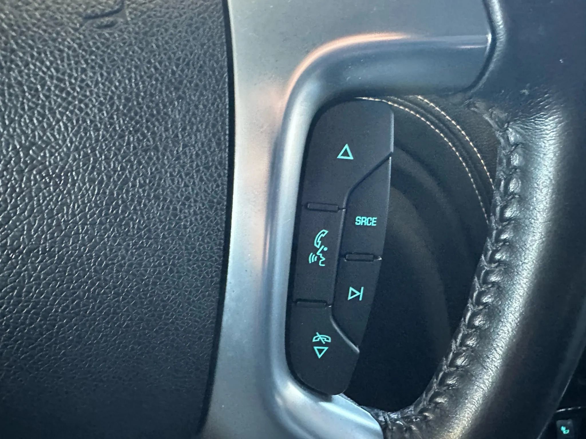 Used 2016 Chevrolet Traverse LT image 14