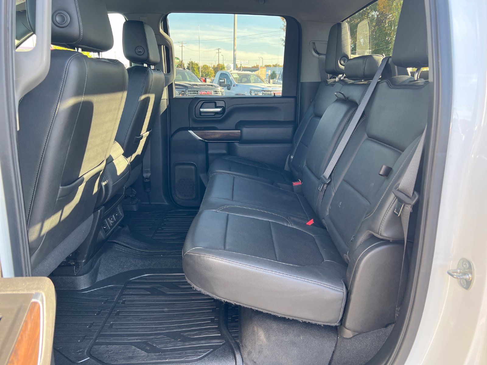 Used 2020 GMC Sierra 2500 SLT w/ X31 Off-Road Package AWD/4WD image 26
