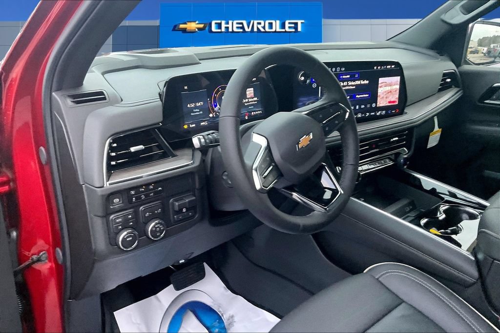 New 2025 Chevrolet Suburban Premier w/ Sun And Tow Package AWD/4WD image 7