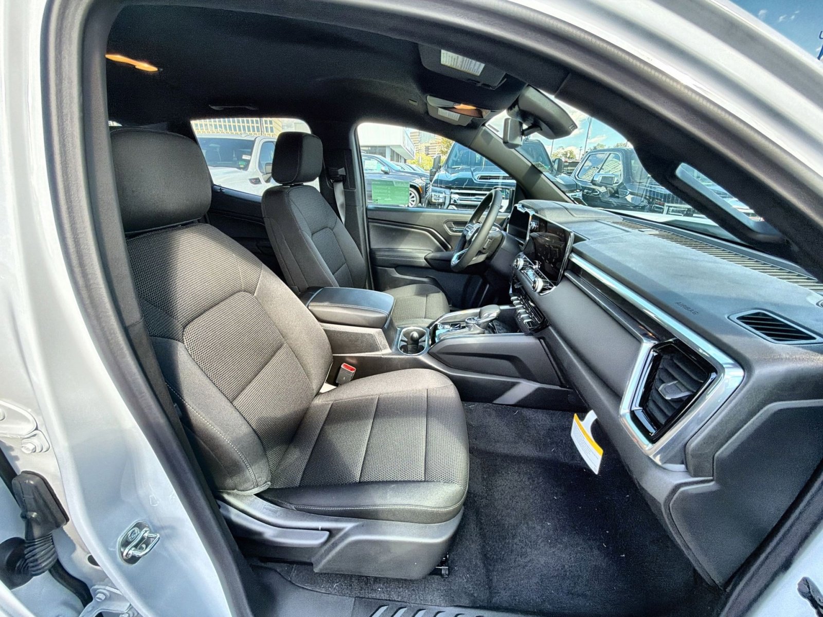 New 2026 GMC Canyon Elevation w/ Convenience Package image 27