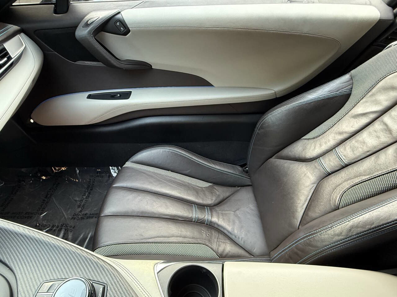 Used 2019 BMW i8 Coupe image 27