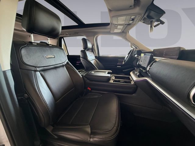 Used 2025 Ford Expedition Platinum AWD/4WD image 17