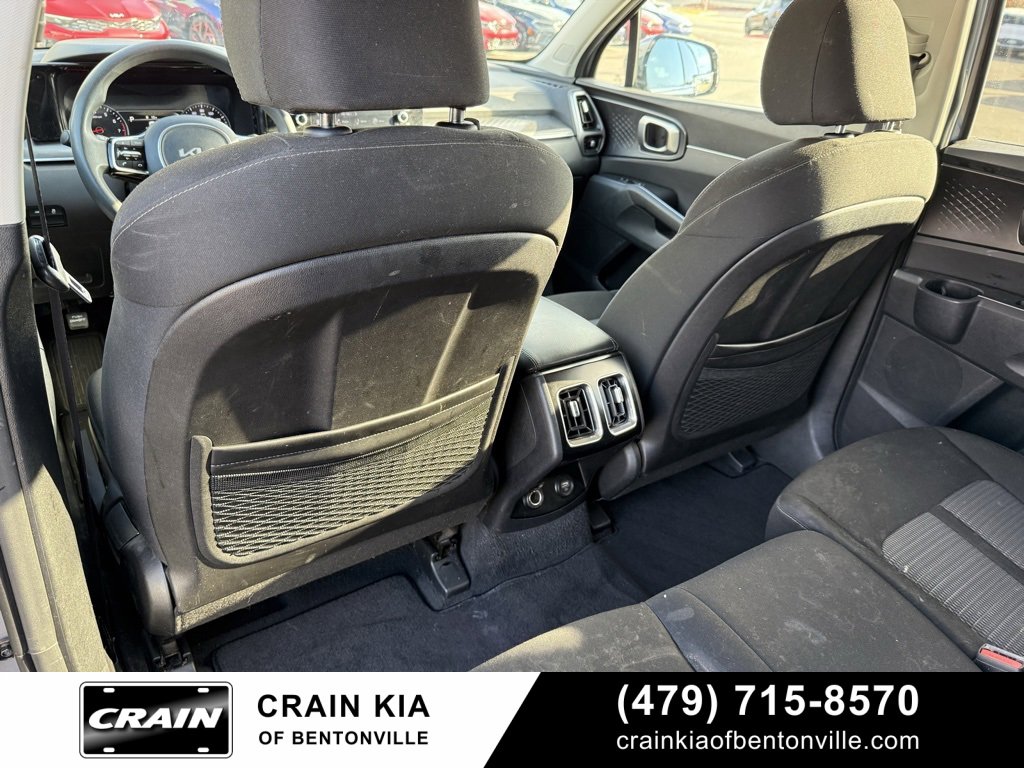 Used 2023 Kia Sorento LX image 26