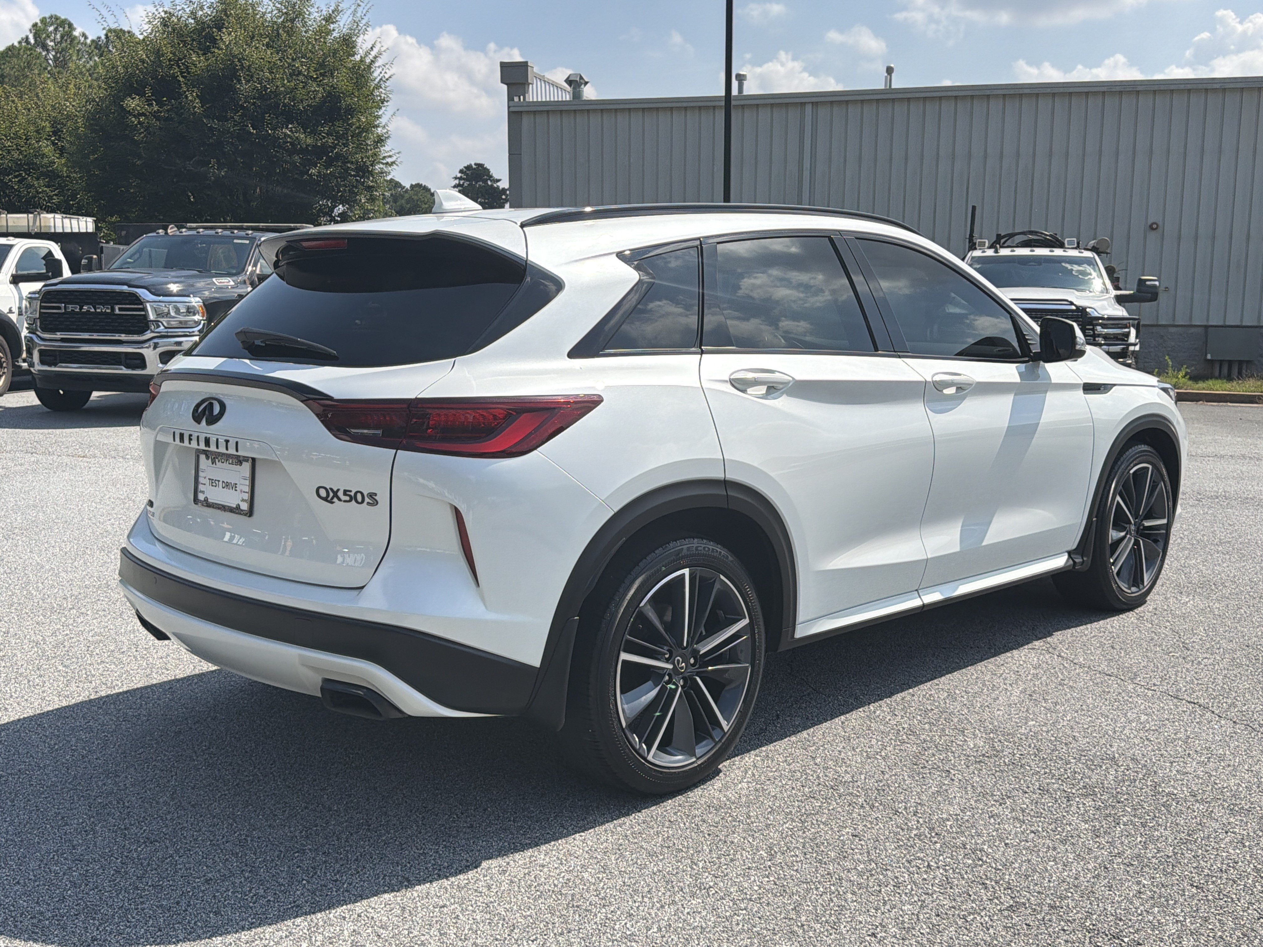 Used 2025 INFINITI QX50 Sport w/ Cargo Package AWD/4WD image 8