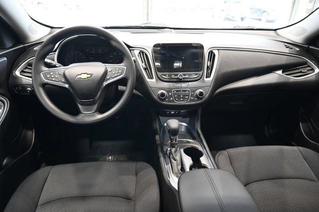 Used 2024 Chevrolet Malibu LT w/ LPO, Floor Liner Package FWD image 12