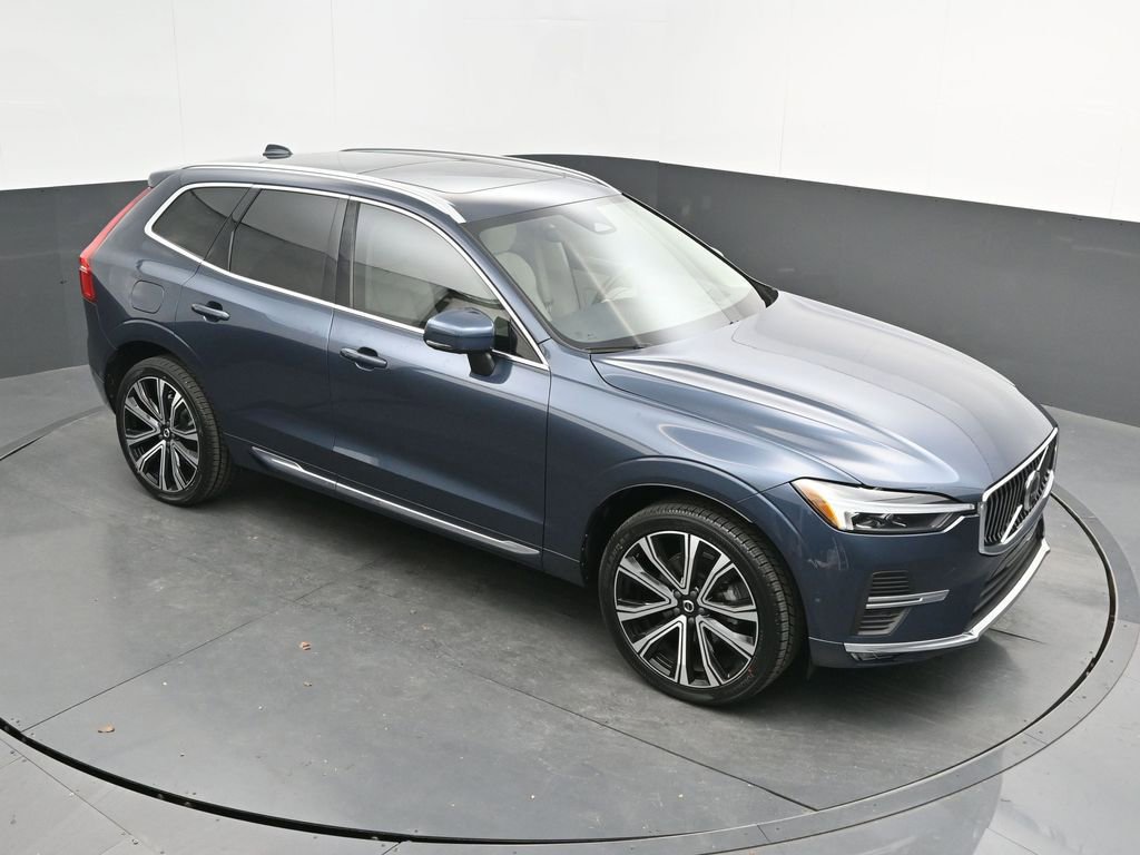 Certified 2023 Volvo XC60 B5 Ultimate w/ Protection Package Premier image 29