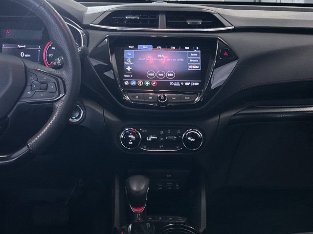 Used 2022 Chevrolet TrailBlazer RS w/ Technology Package AWD/4WD image 22