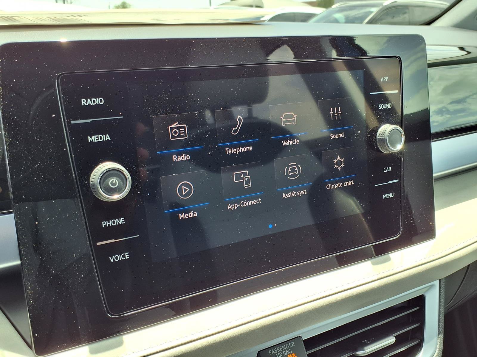 New 2026 Volkswagen Taos SE FWD image 18