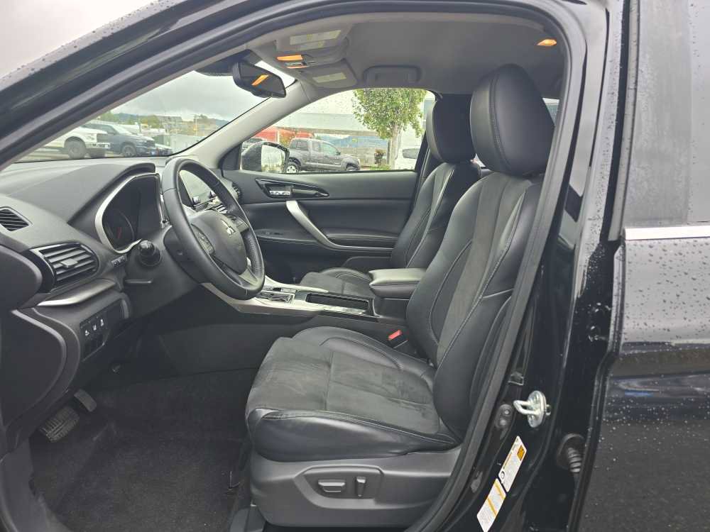 Used 2022 Mitsubishi Eclipse Cross SE image 9