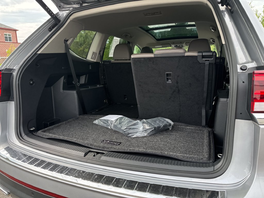 Used 2024 Volkswagen Atlas SEL AWD/4WD image 22