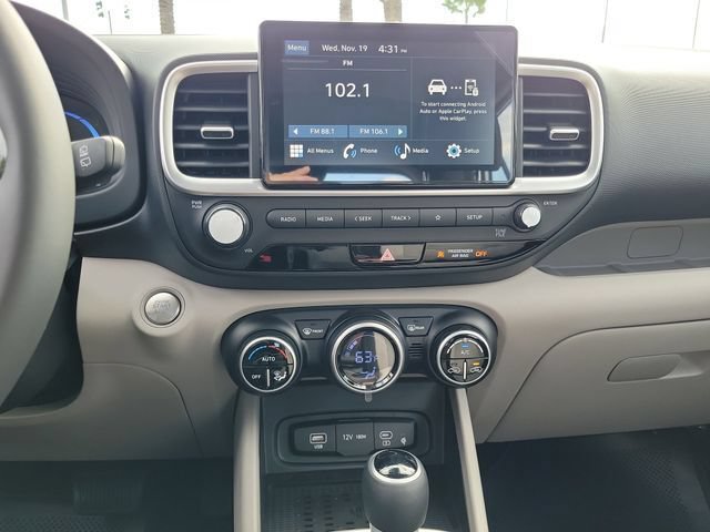 New 2026 Hyundai Venue SEL FWD image 12